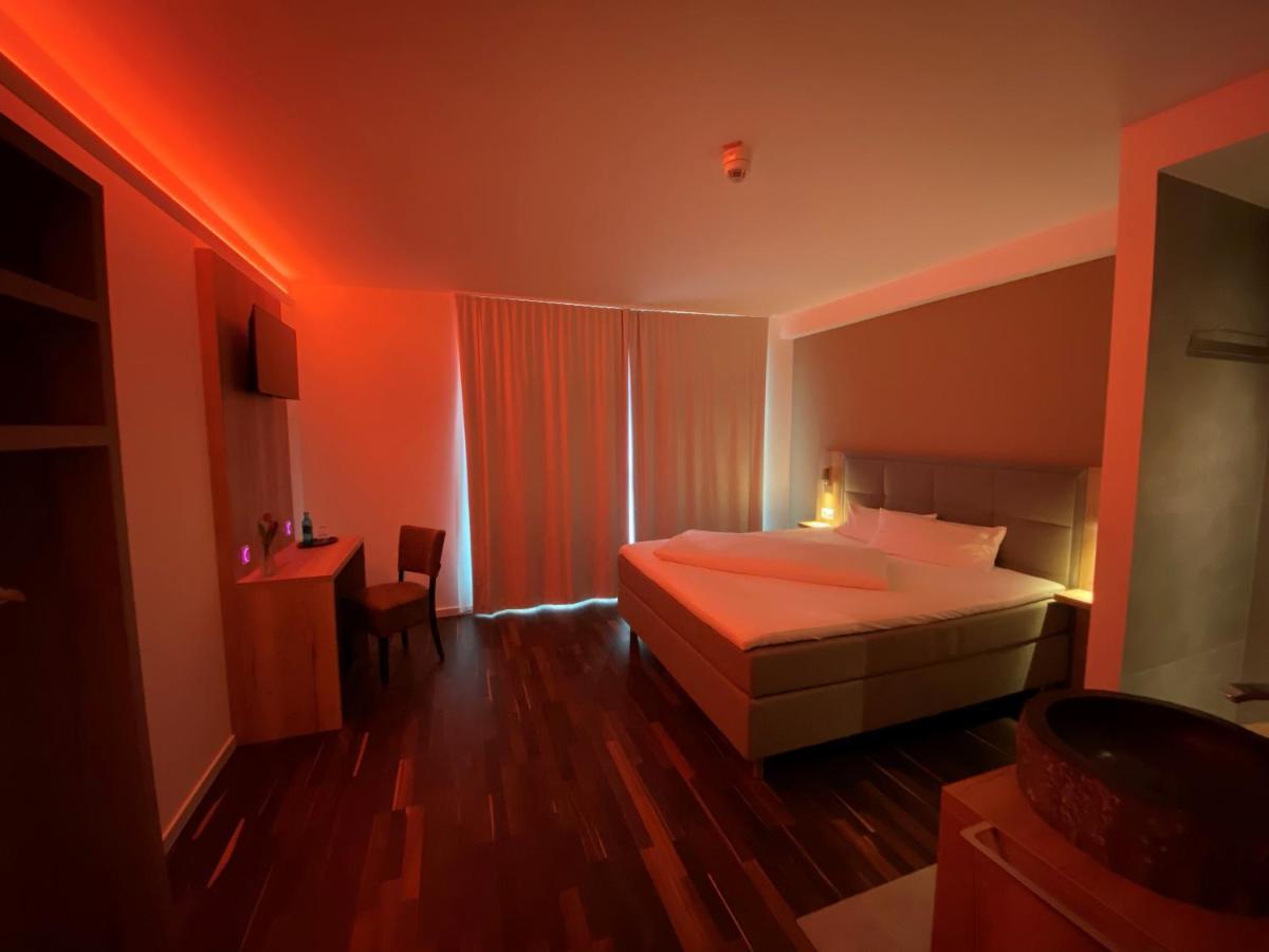 Hotel B4 Лімбург-ан-дер-Лан Екстер'єр фото